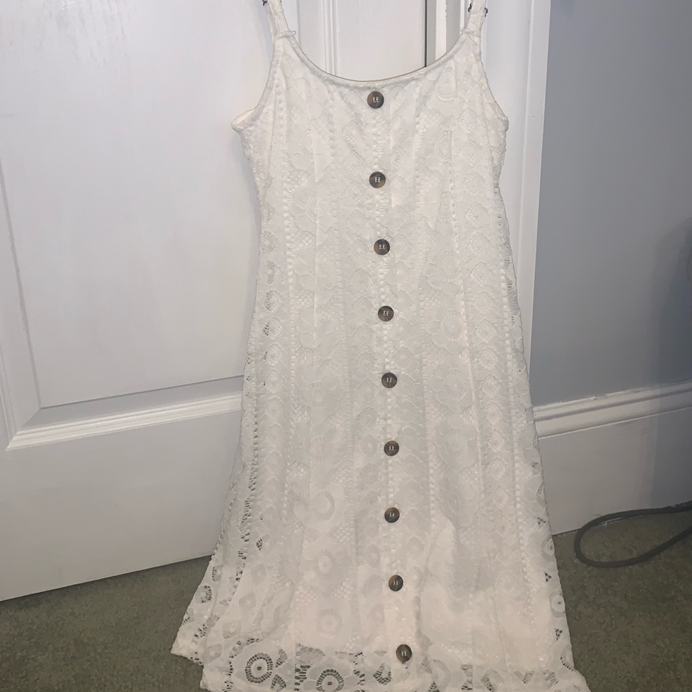 White lace dress